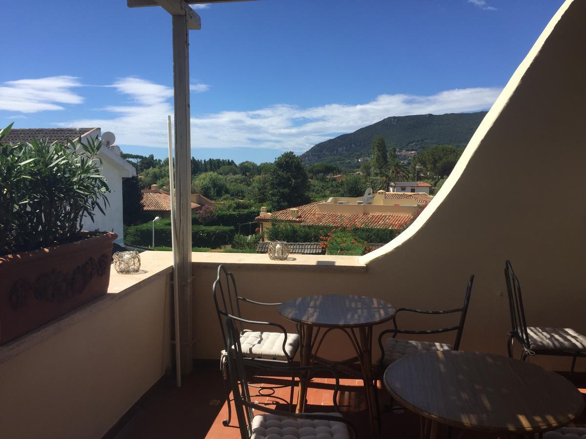 Nel Sole Di Daniel Bed and Breakfast San Felice Circeo Buitenkant foto