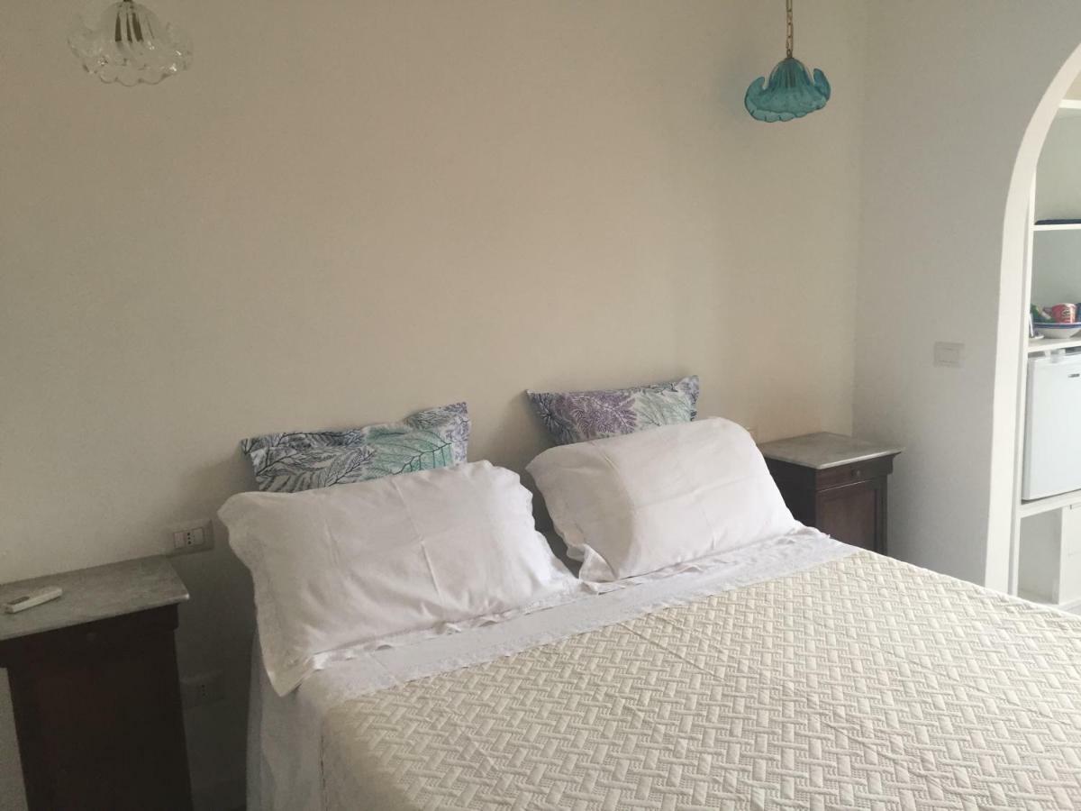 Nel Sole Di Daniel Bed and Breakfast San Felice Circeo Buitenkant foto